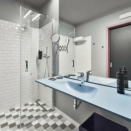 The Modernist 4* Τεργέστη