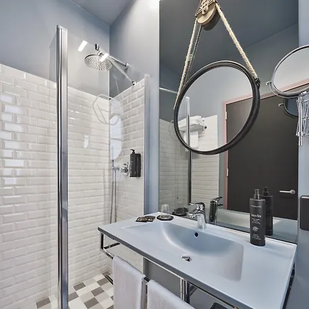 Hotel The Modernist 4*