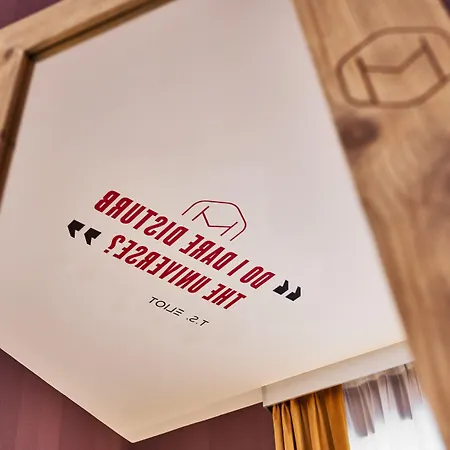 Hotel The Modernist 4*