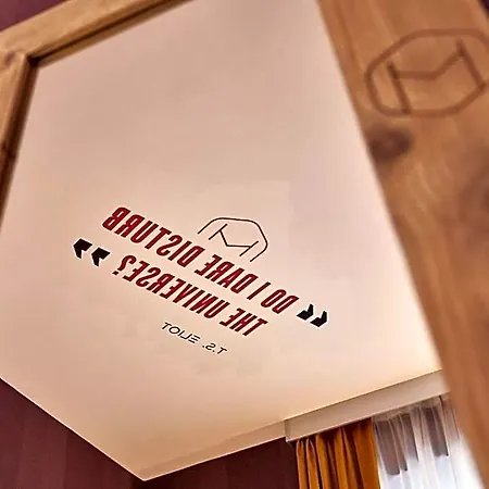 The Modernist 4*