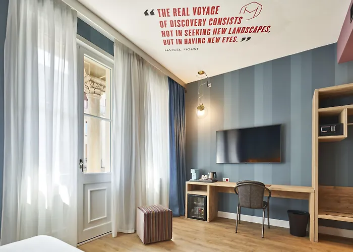 The Modernist 4* Τεργέστη