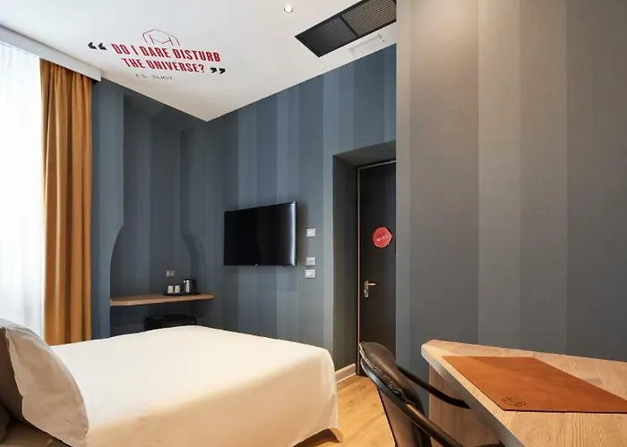 Hotel The Modernist 4*